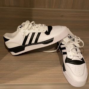 great condition . Super comfy .